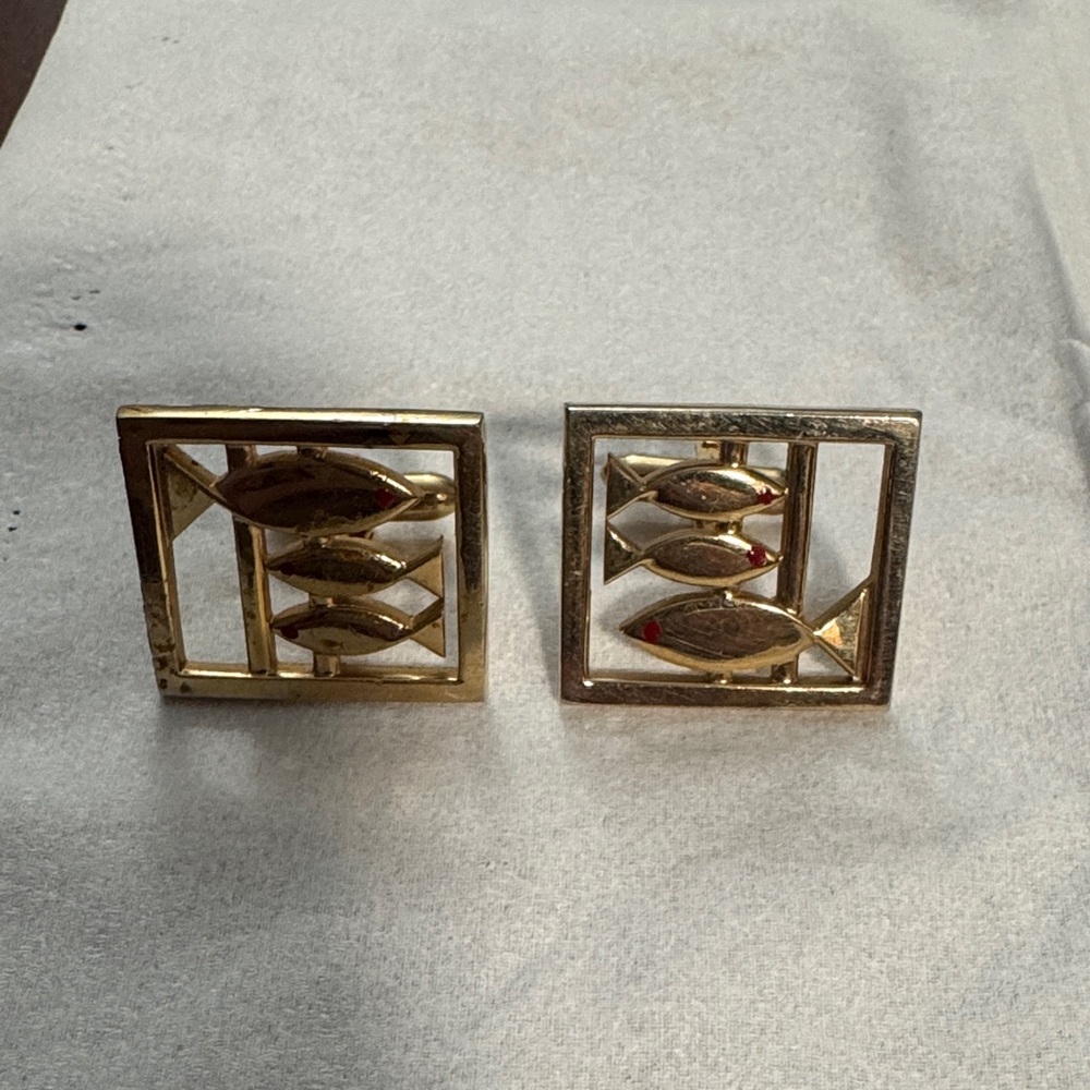 Vintage 1960s Gold Square Fish Cufflinks